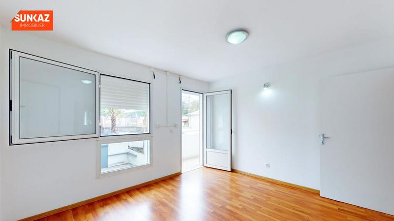 Maison - 143 m² - 5 pièces