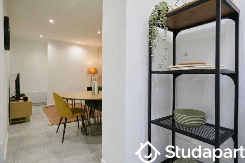 Chambre - 11 m² - 1 pièce