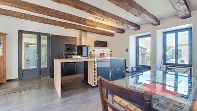 Maison - 110 m² - 4 pièces