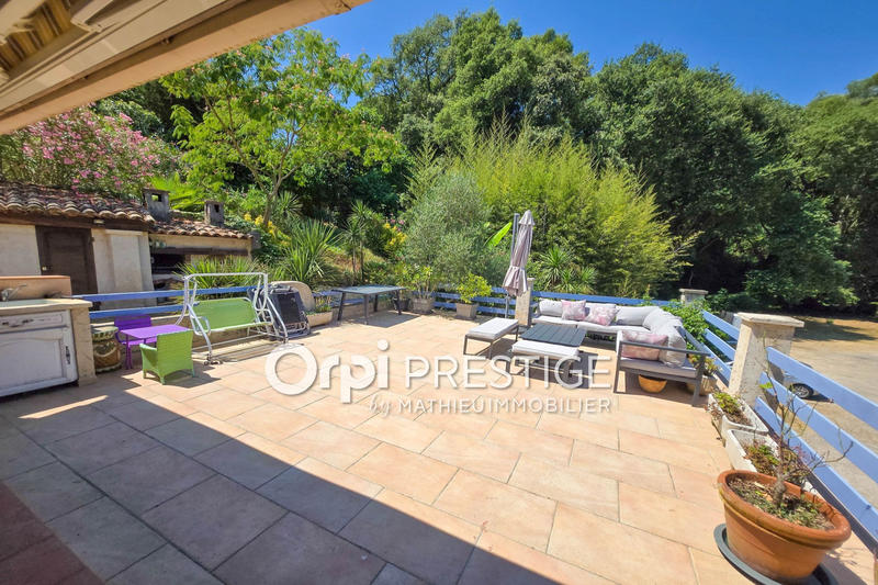 Villa - 149 m² - 6 pièces