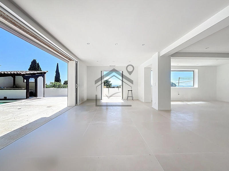 Maison - 152 m² - 5 pièces