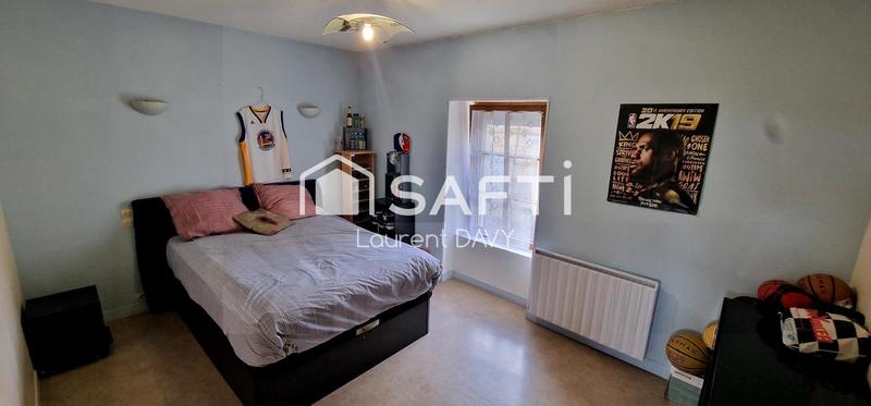 Maison - 159 m² - 7 pièces