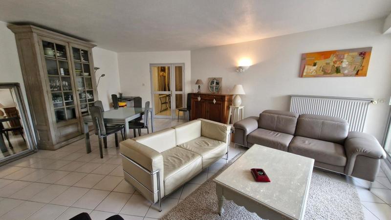 Appartement - 84 m² - 3 pièces