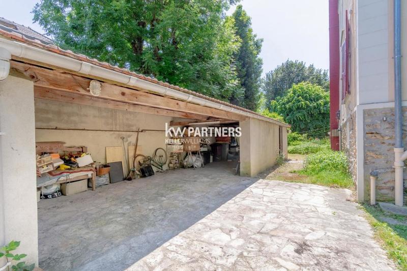 Maison bourgeoise - 256 m² - 9 pièces