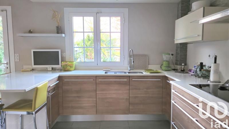 Maison - 142 m² - 6 pièces