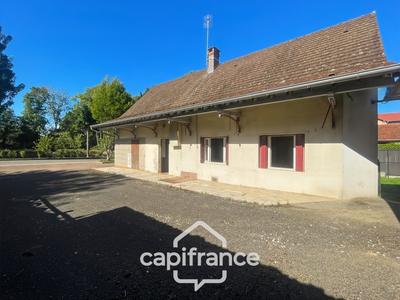 Maison - 95 m² - 6 pièces