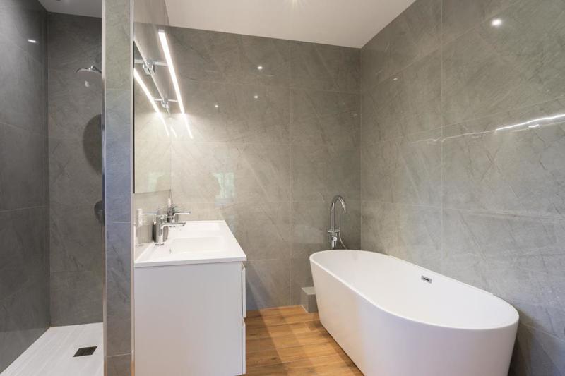 Propriété - 210 m² - 5 pièces