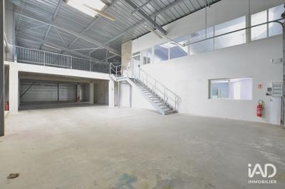 Local commercial - 559 m²