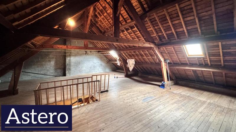 Maison - 97 m² - 7 pièces