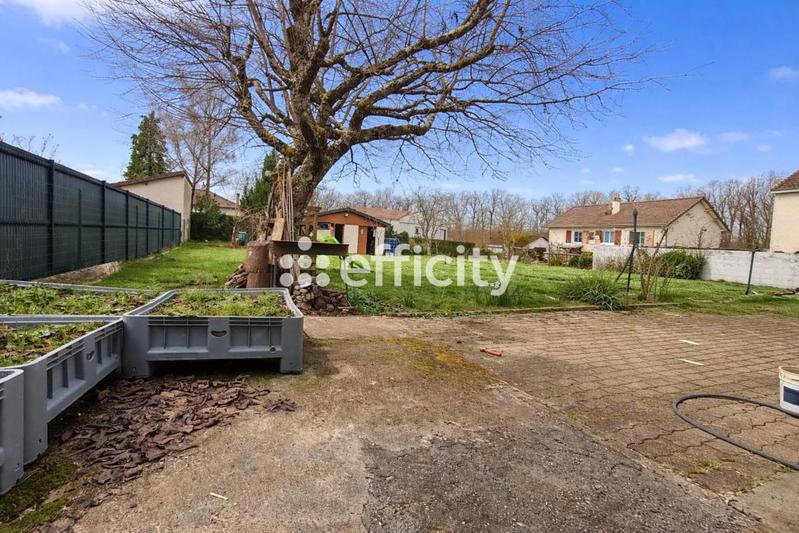 Maison de ville - 138 m² - 8 pièces