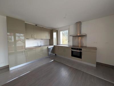 Appartement - 77 m² - 3 pièces