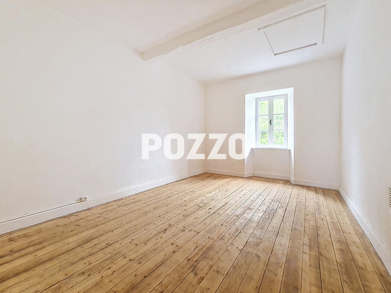 Maison - 85 m² - 5 pièces