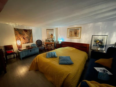 Appartement - 90 m² - 4 pièces