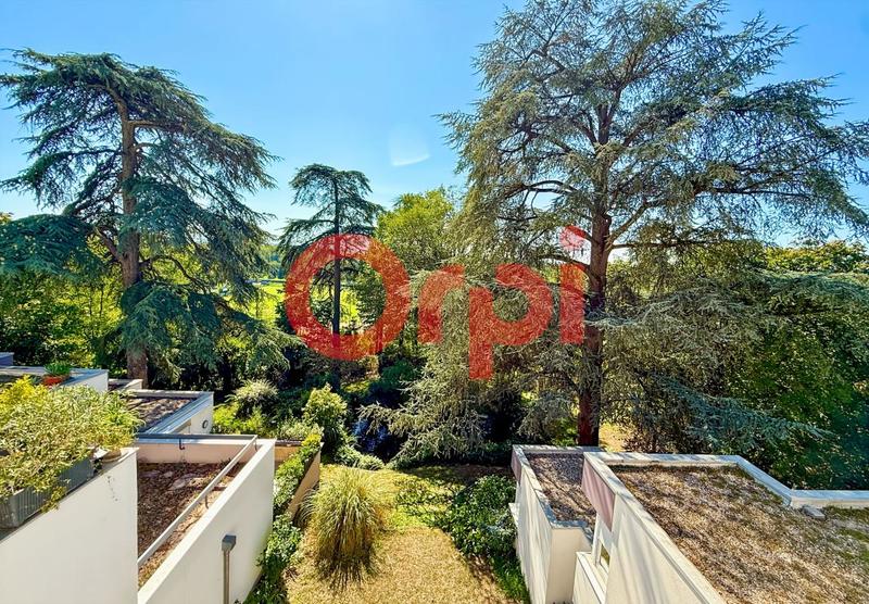 Appartement - 120 m² - 6 pièces