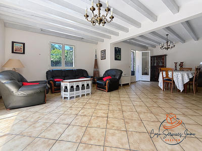 Maison - 180 m² - 6 pièces