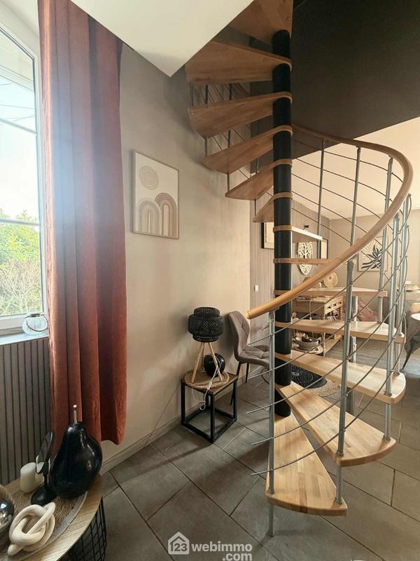 Maison - 184 m² - 6 pièces