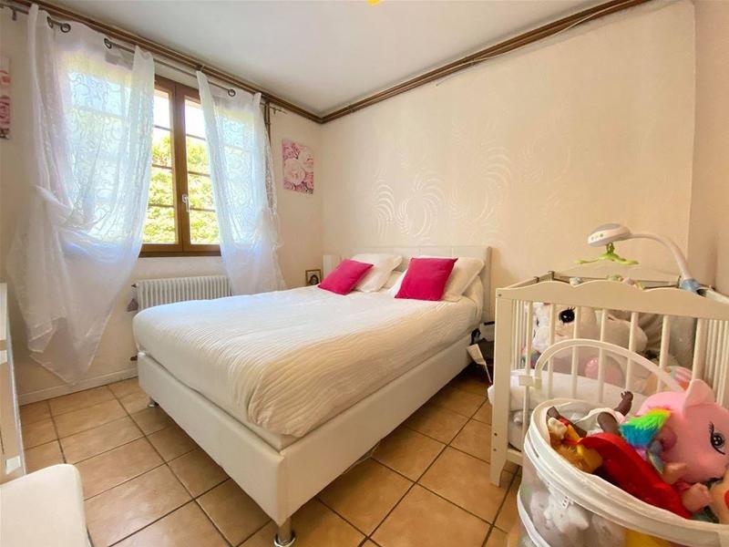 Maison - 238 m² - 10 pièces