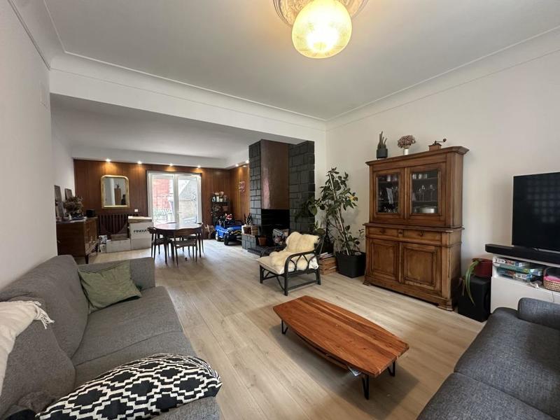 Appartement - 159 m² - 6 pièces