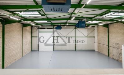 Entrepôt - 606 m²
