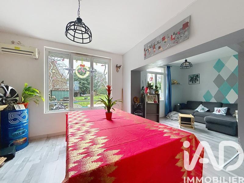 Maison - 97 m² - 5 pièces