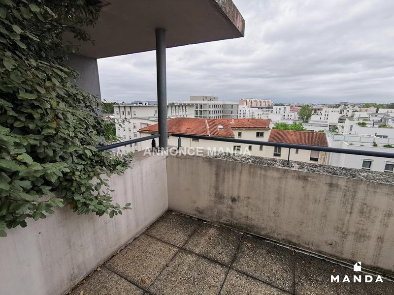 Chambre - 14 m² - 4 pièces