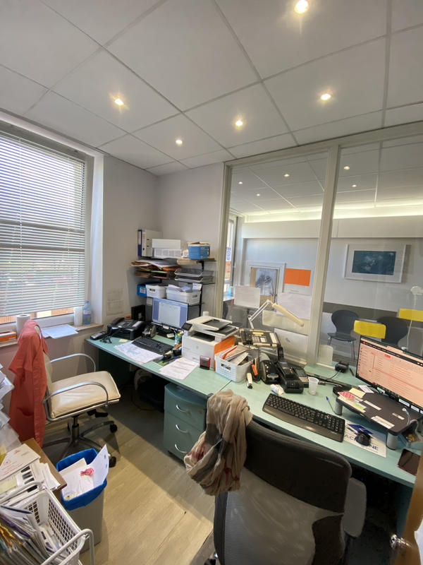 Local commercial - 82 m²