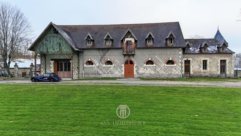 Château - 947 m² - 28 pièces