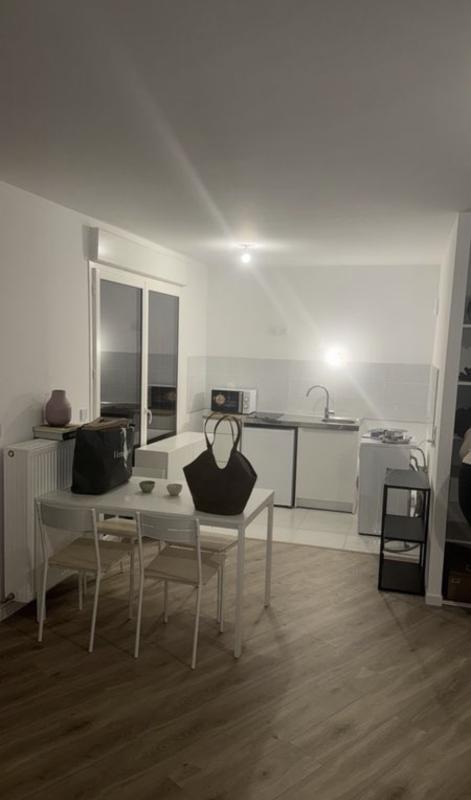 Studio - 38 m² - 1 pièce