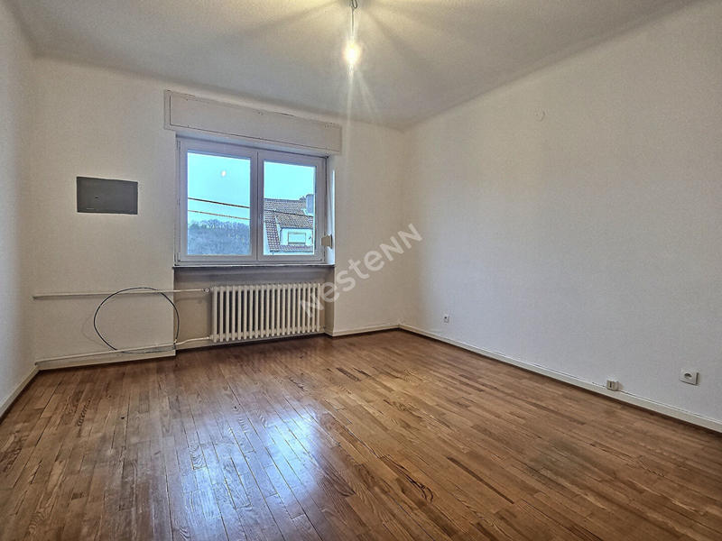 Maison - 127 m² - 8 pièces