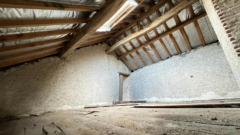 Maison - 230 m² - 9 pièces