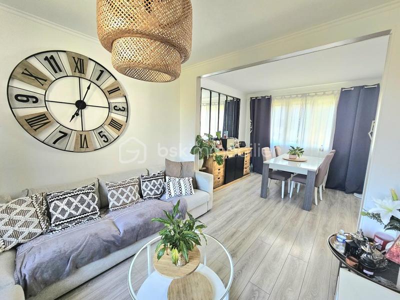 Maison - 95 m² - 6 pièces