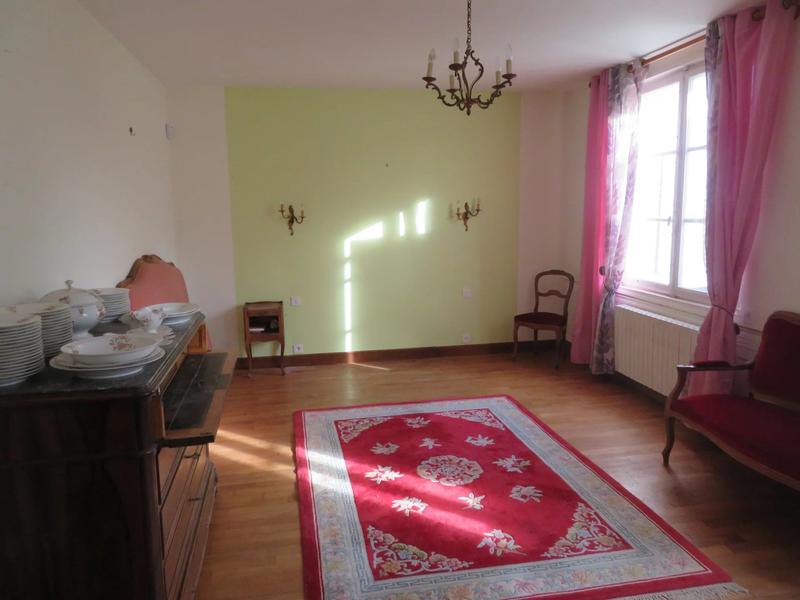 Maison - 152 m² - 8 pièces