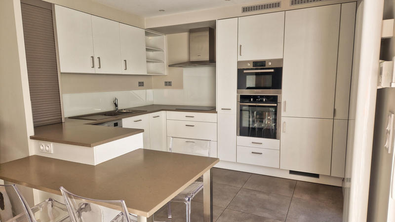 Appartement - 128 m² - 5 pièces