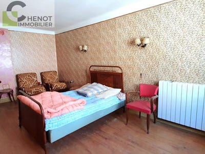 Propriété - 130 m² - 5 pièces