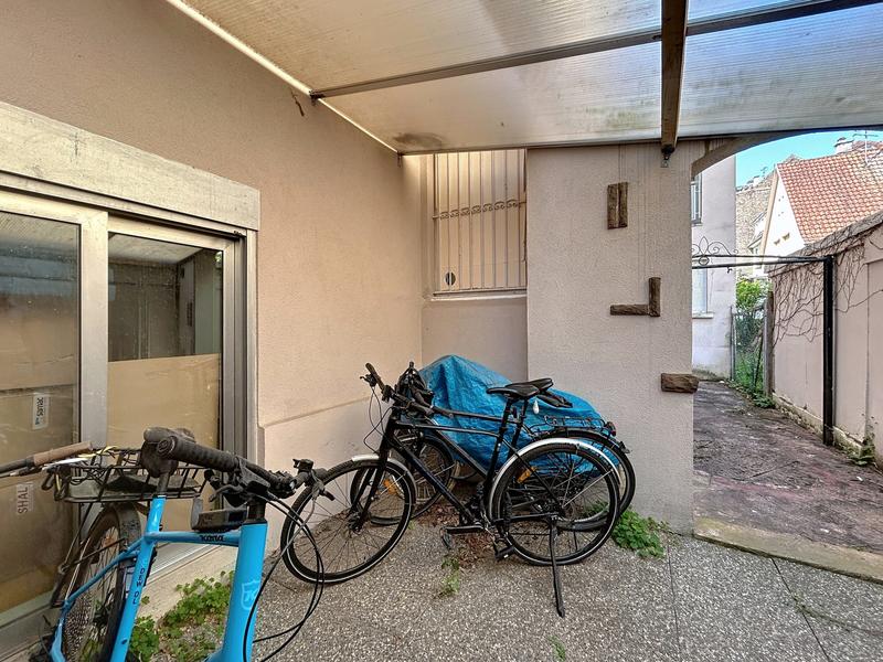 Local commercial - 43 m² - 2 pièces