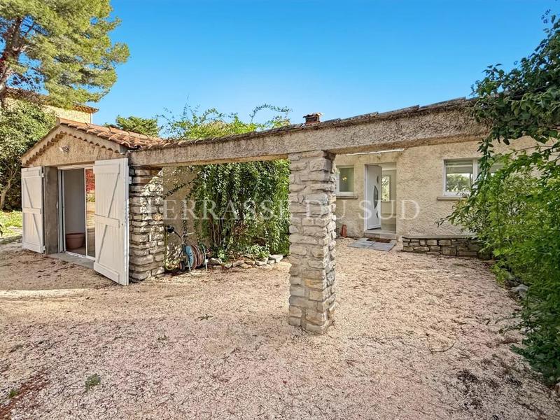 Maison - 94 m² - 4 pièces