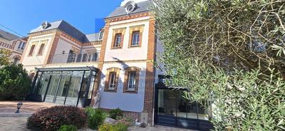 Hôtel particulier - 300 m² - 10 pièces