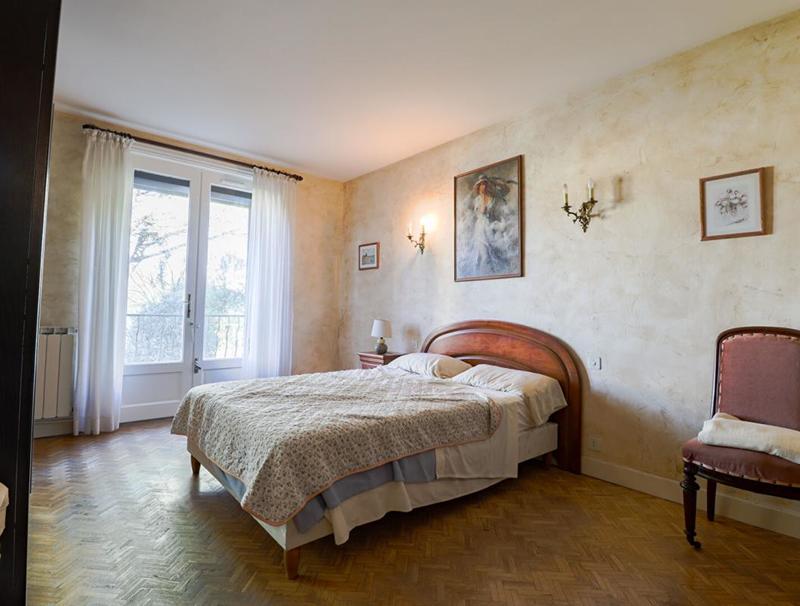 Maison - 163 m² - 8 pièces