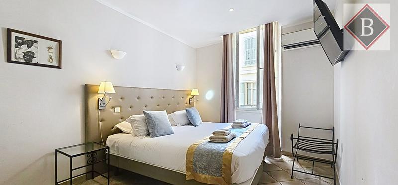 Appartement - 189 m² - 7 pièces