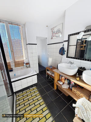 Duplex - 153 m² - 6 pièces