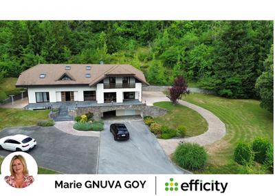 Maison - 280 m² - 10 pièces