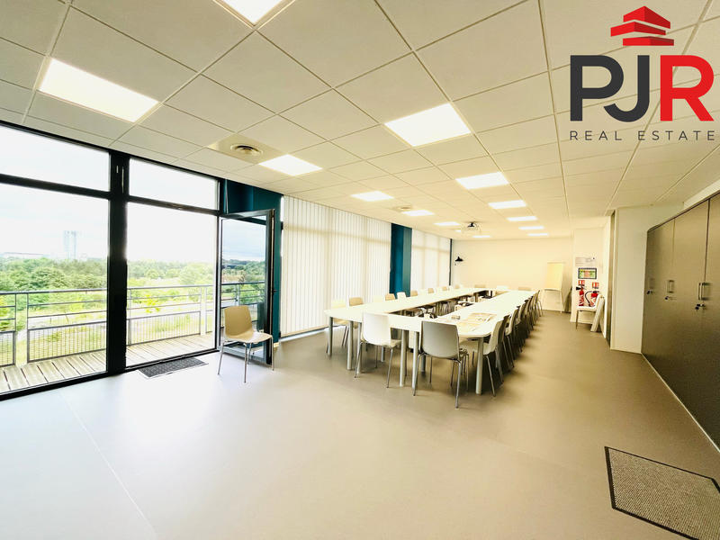 Bureau - 178 m²