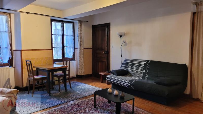 Maison - 200 m² - 7 pièces