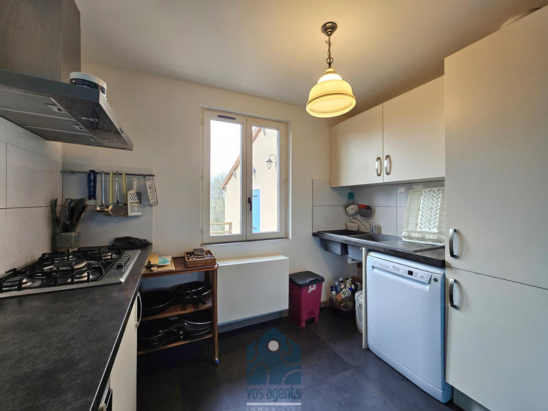 Propriété - 300 m² - 9 pièces