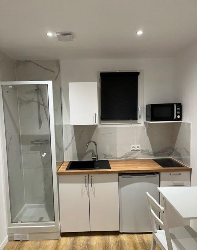 Studio - 10 m² - 1 pièce