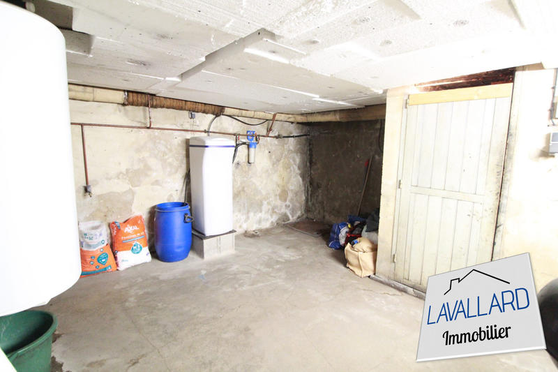 Maison - 162 m² - 9 pièces