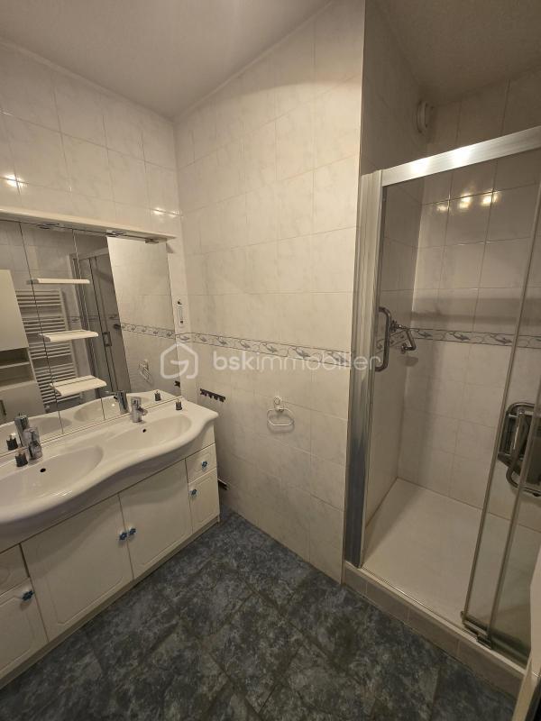 Appartement - 84 m² - 3 pièces