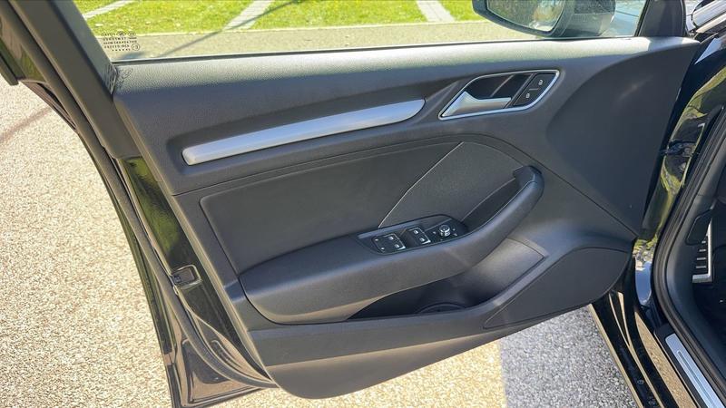 Audi A3 sportback 2.0 Tdi 150 Dsg7 s line - Automatique Toit ouvrant