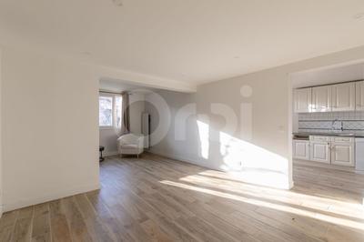 Maison - 87 m² - 4 pièces