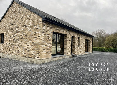 Maison - 94 m² - 5 pièces